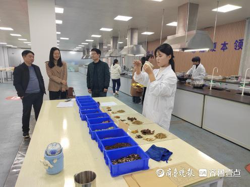 枣庄职业学院一行到亳州职业技术学院考察交流